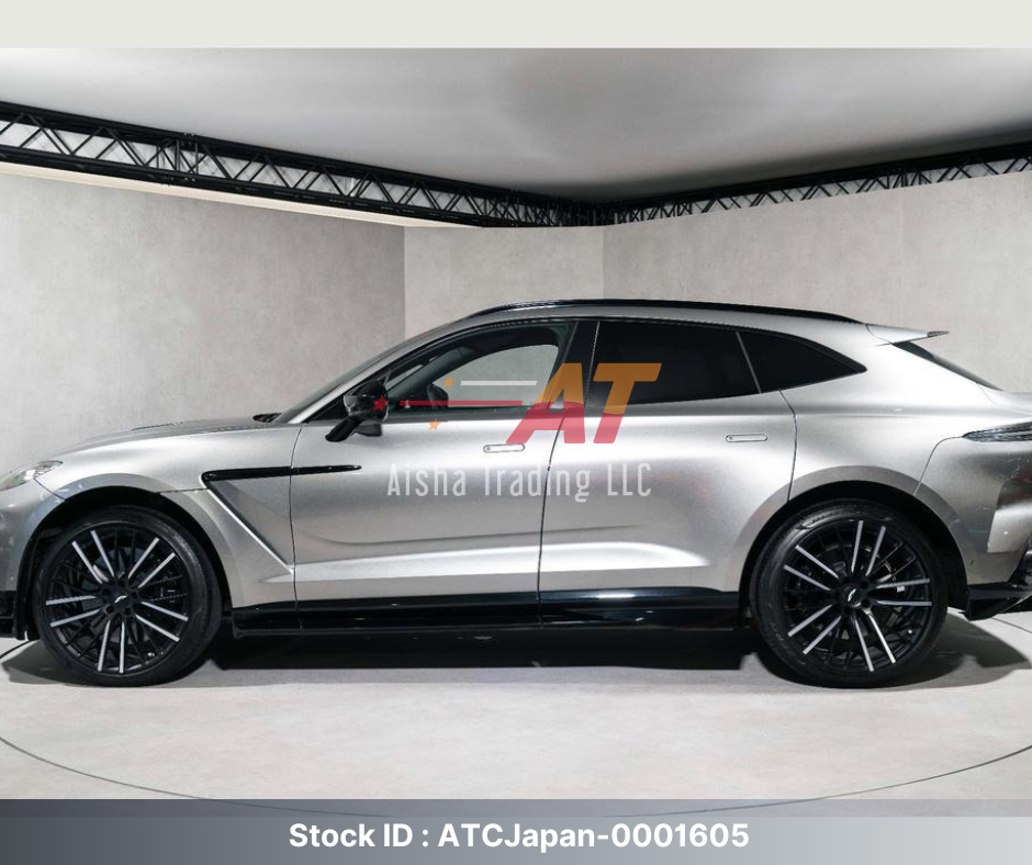 2023 Aston Martin DBX 707 V8
